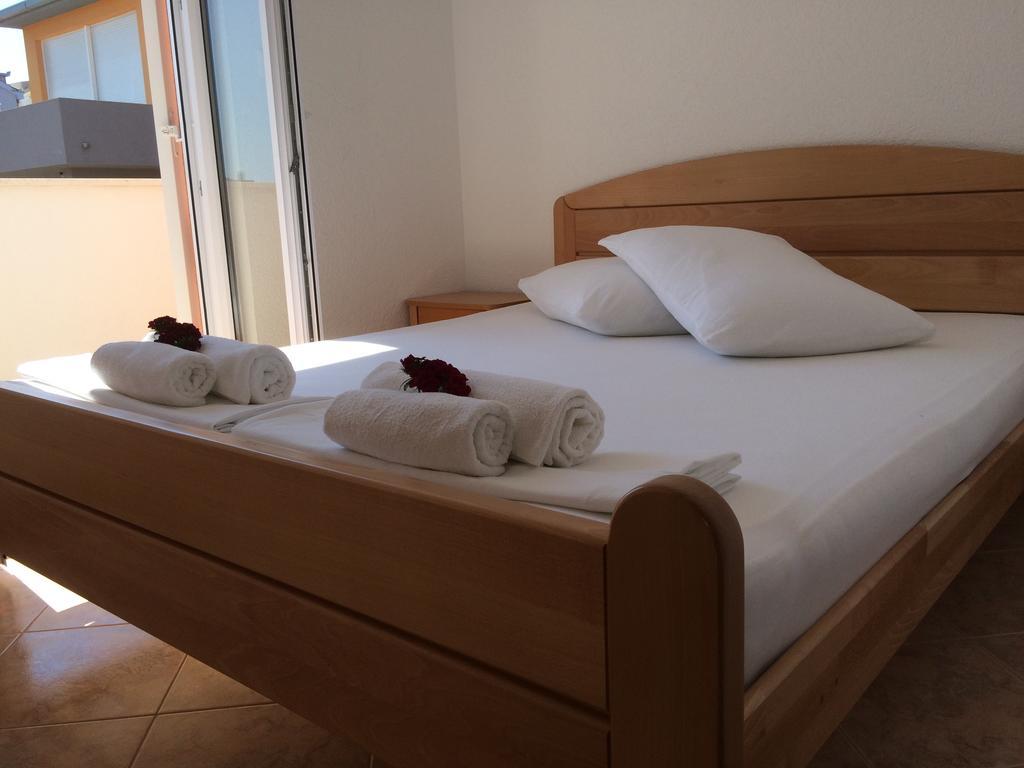 Apartments Crnjac Trogir Zewnętrze zdjęcie