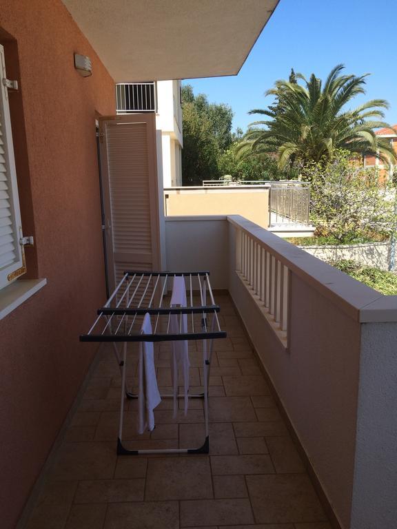 Apartments Crnjac Trogir Zewnętrze zdjęcie